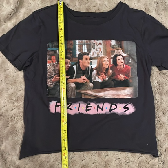 Friends Graphic Tee - Black - Picture 6 of 7